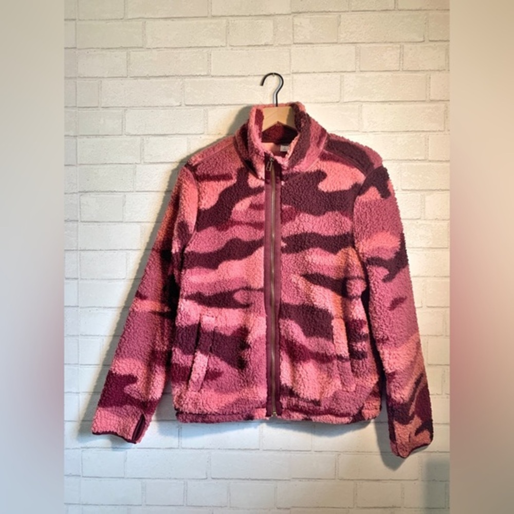 Women Old Navy Rare Pink Camouflage Teddy Zip Up Mock Neck Jacket Cozy